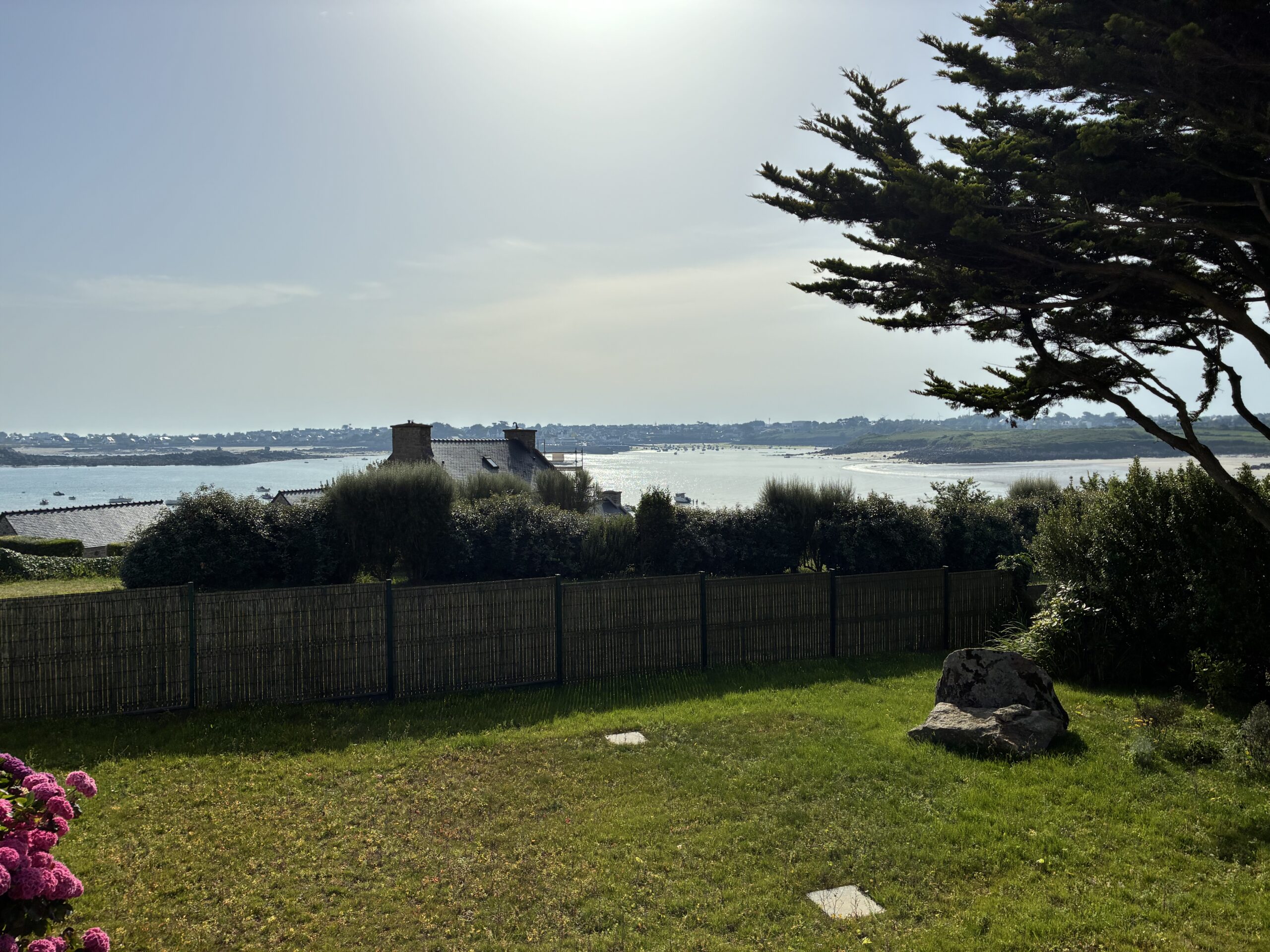Jardin avec vue mer - LA VIGIE DE TREMAZAN